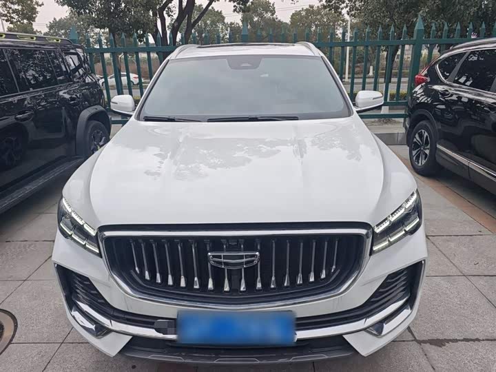 Фото 3 - Geely Monjaro