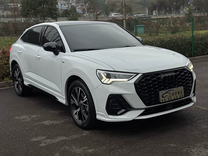 Фото 3 - Audi Q3 Sportback