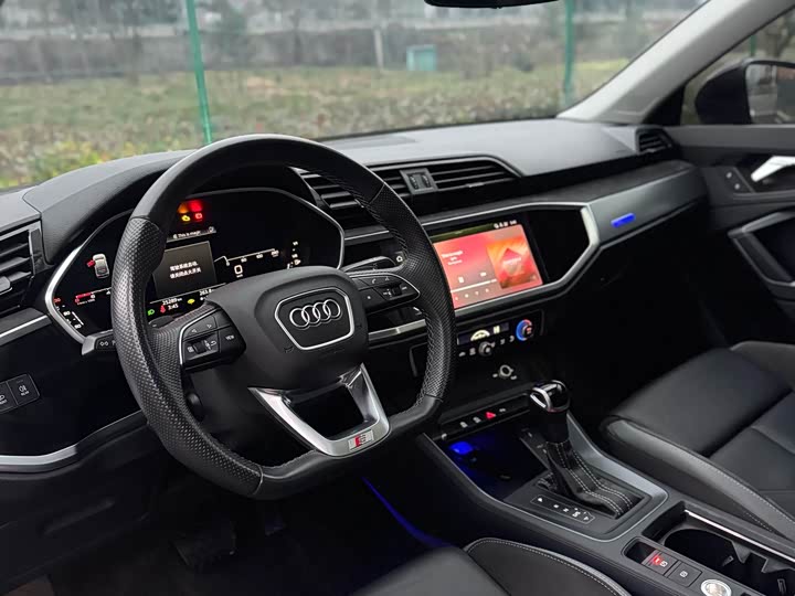Фото 7 - Audi Q3 Sportback