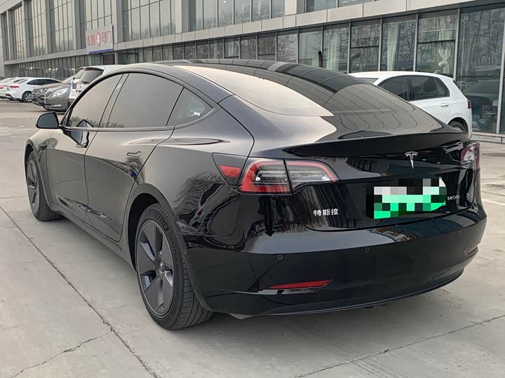 Фото 7 - Tesla Model 3