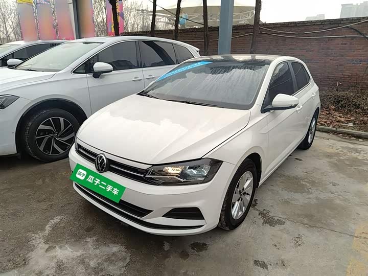 Фото 1 - Volkswagen Polo