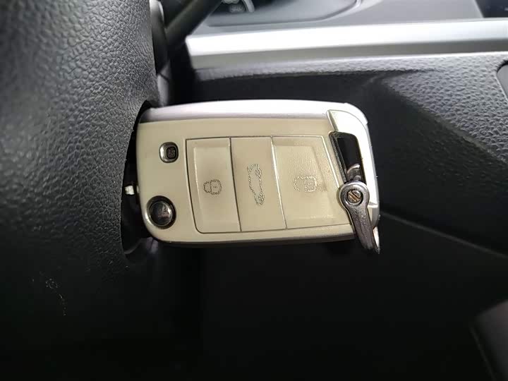 Фото 9 - Volkswagen Polo