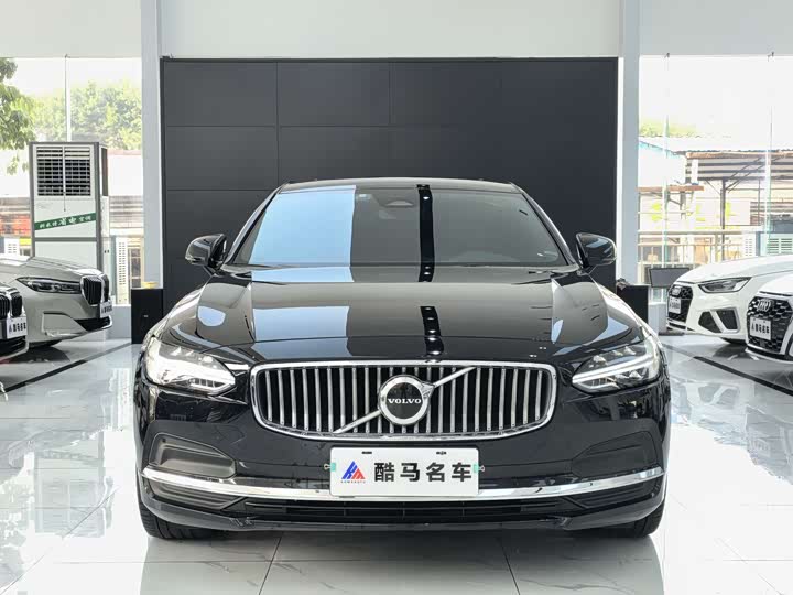 Фото 2 - Volvo S90