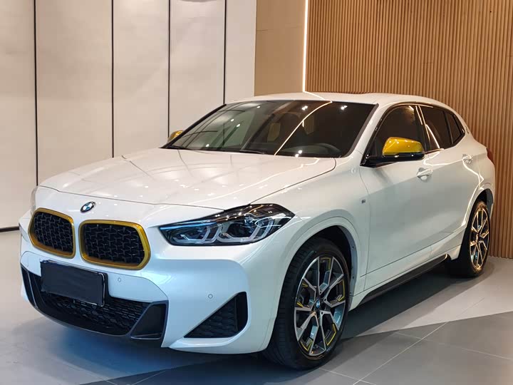 Фото 1 - BMW X2