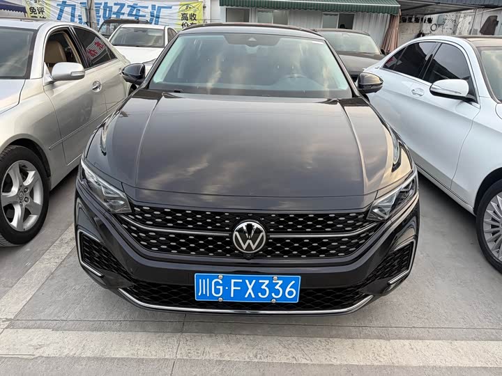 Фото 3 - Volkswagen Passat