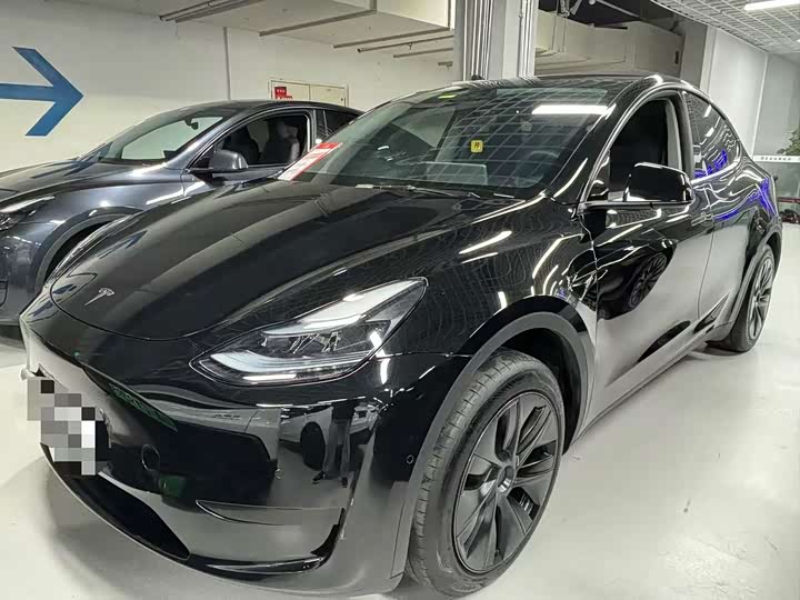 Фото 1 - Tesla Model Y