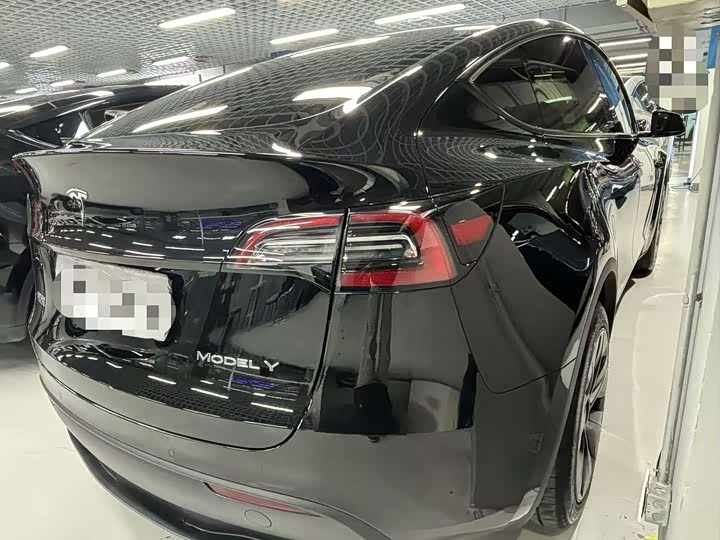 Фото 5 - Tesla Model Y