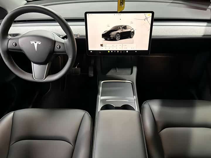 Фото 8 - Tesla Model Y