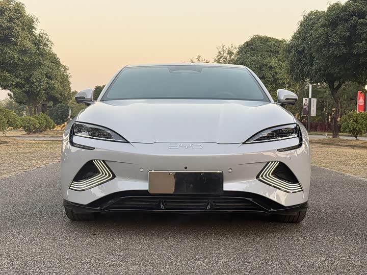 Фото 1 - BYD Seal
