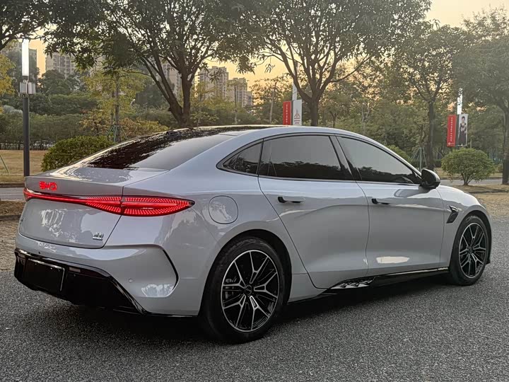 Фото 4 - BYD Seal