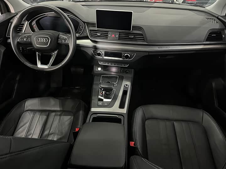 Фото 3 - Audi Q5L