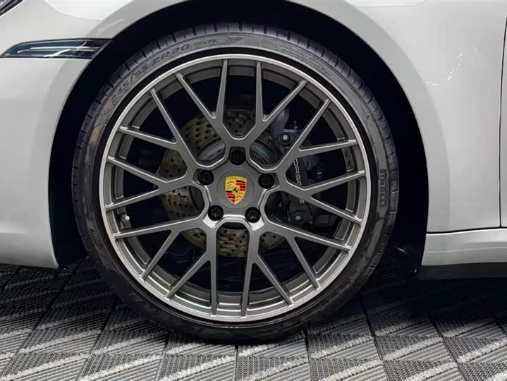 Фото 8 - Porsche 911