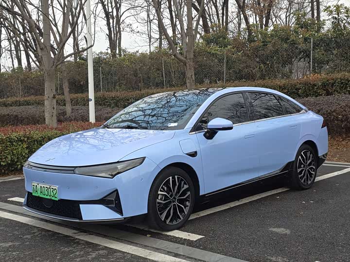 Фото 1 - XPeng P5