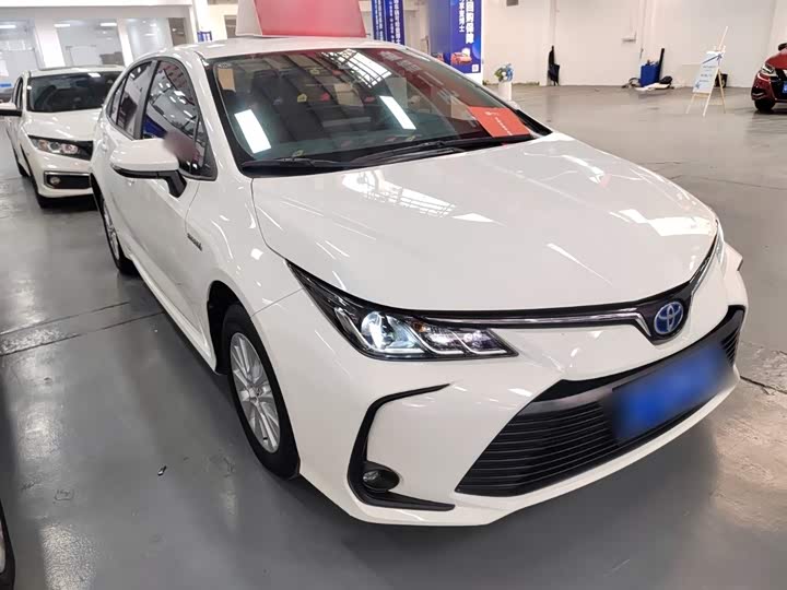 Фото 4 - Toyota Corolla