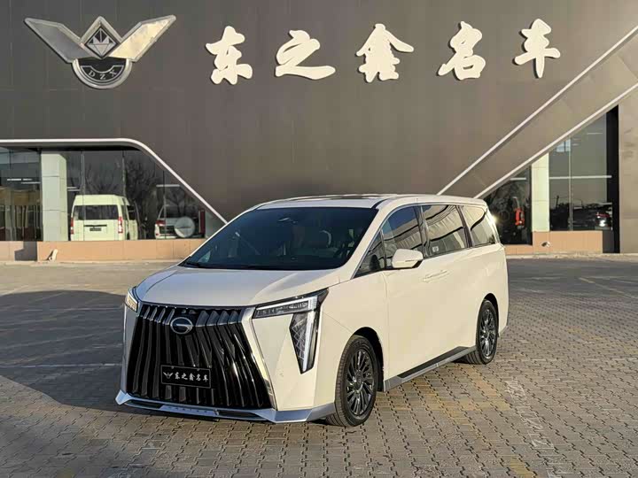 Фото 1 - GAC Trumpchi M8