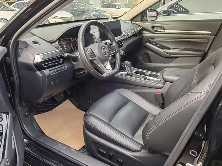 Фото 7 - Nissan Teana