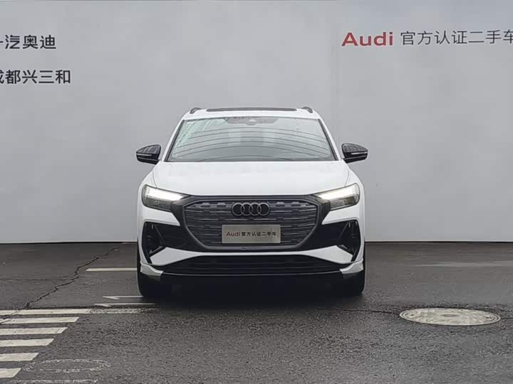 Фото 2 - Audi Q4 e-tron