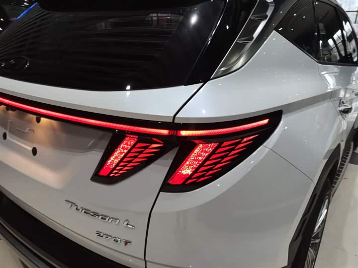 Фото 8 - Hyundai Tucson L