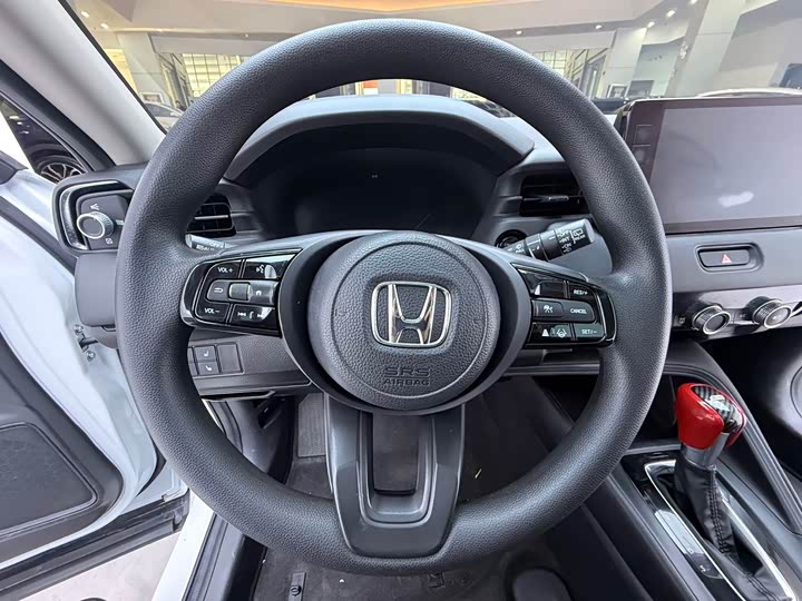 Фото 7 - Honda Vezel