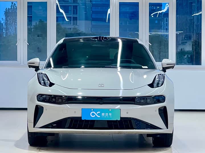 Фото 2 - Zeekr 001