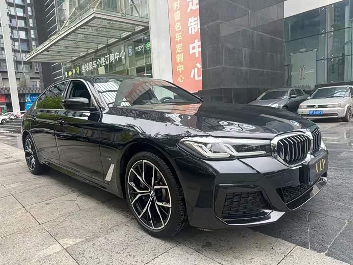 Фото 3 - BMW 5 Series