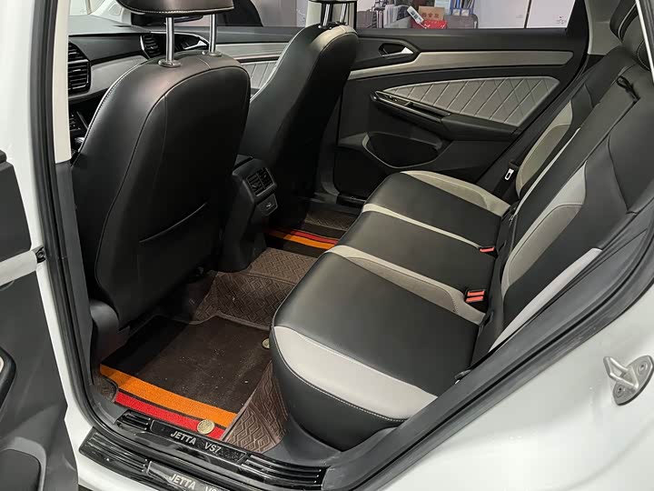 Фото 8 - Jetta VS7