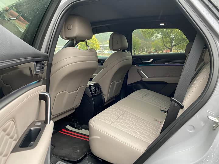 Фото 6 - BYD Tang Hybrid/EV