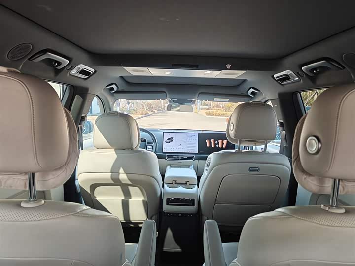 Фото 8 - LiXiang L9