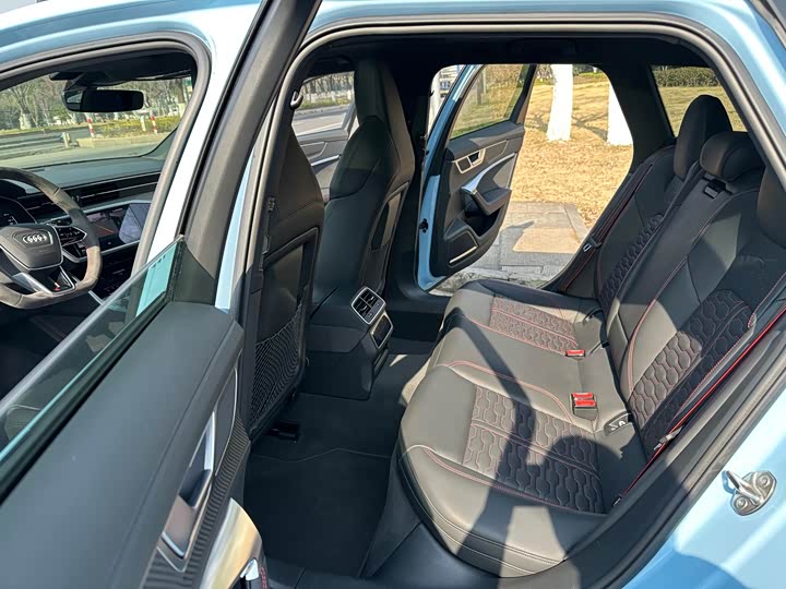 Фото 7 - Audi RS 6