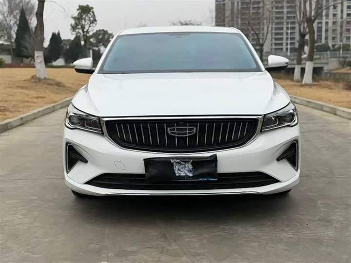 Фото 1 - Geely Emgrand