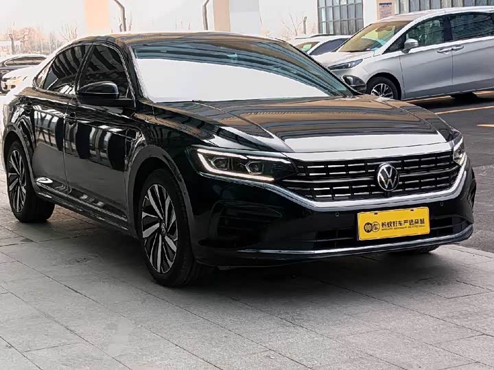 Фото 3 - Volkswagen Passat