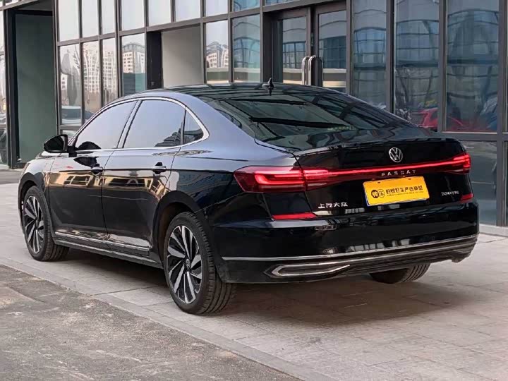 Фото 4 - Volkswagen Passat