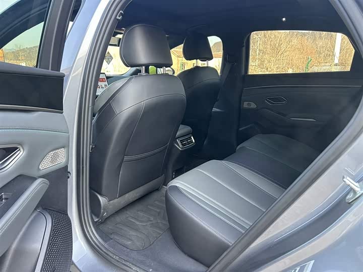 Фото 8 - BYD Qin L