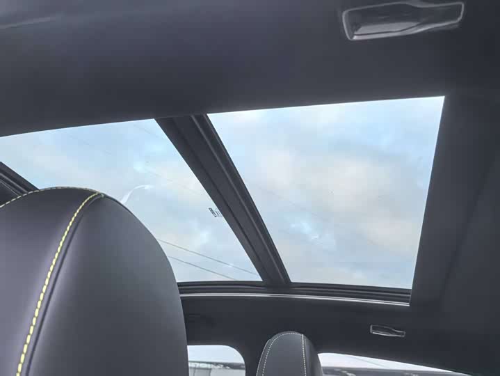 Фото 8 - Geely Preface