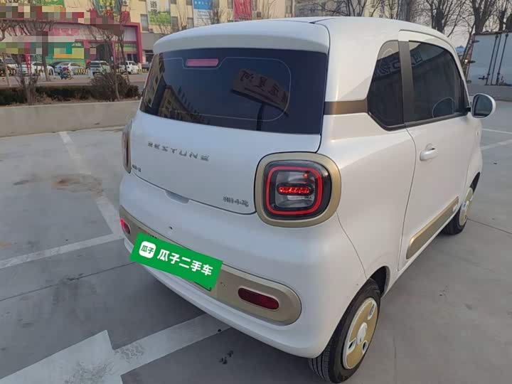 Фото 7 - Bestune Pony