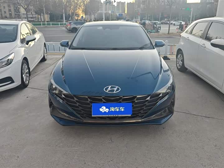 Фото 2 - Hyundai Elantra N line