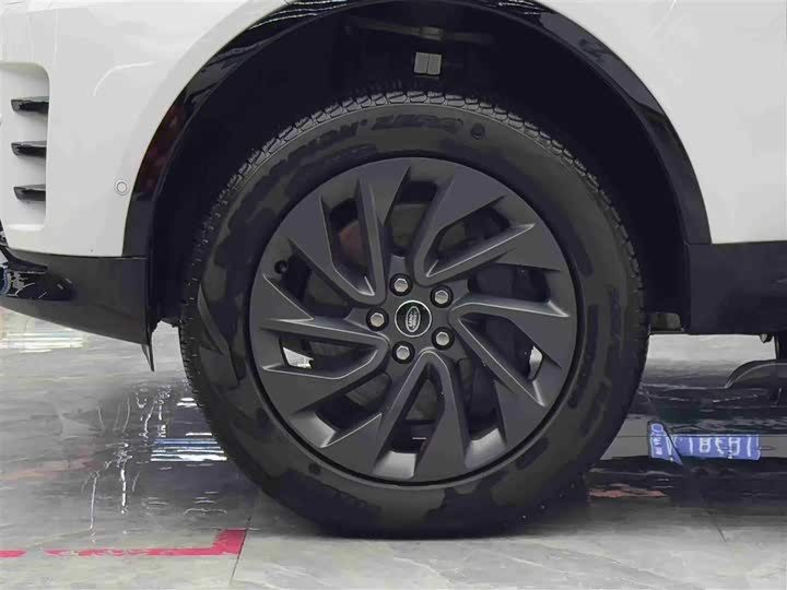 Фото 4 - Land Rover Discovery