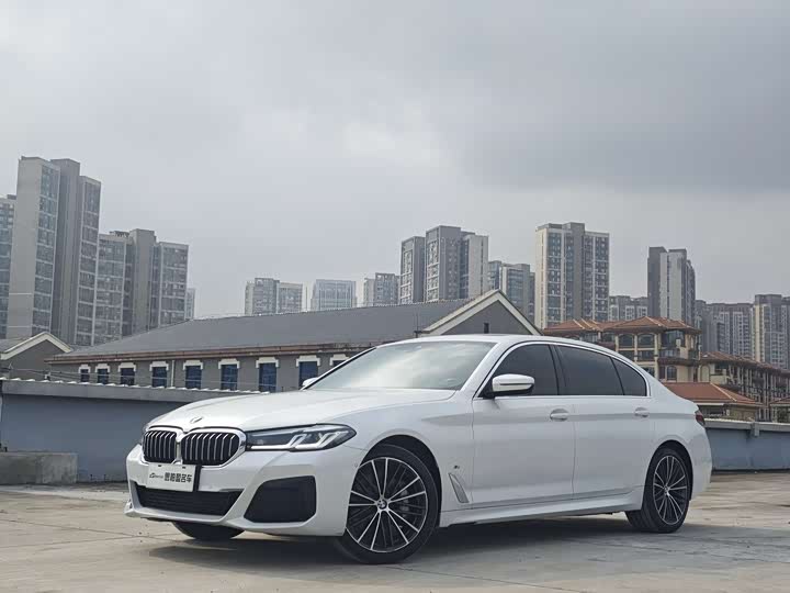 Фото 1 - BMW 5 Series