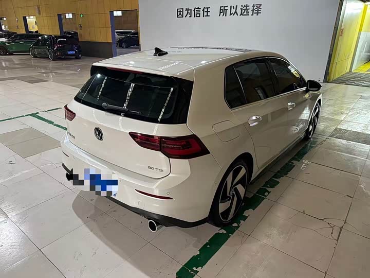 Фото 4 - Volkswagen Golf GTI