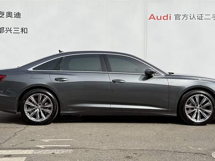 Фото 3 - Audi A6L