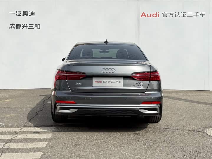 Фото 5 - Audi A6L