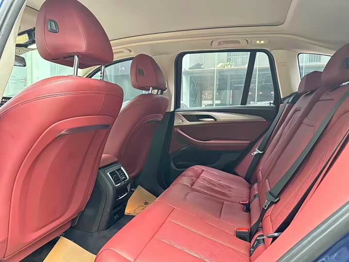 Фото 6 - BMW iX3