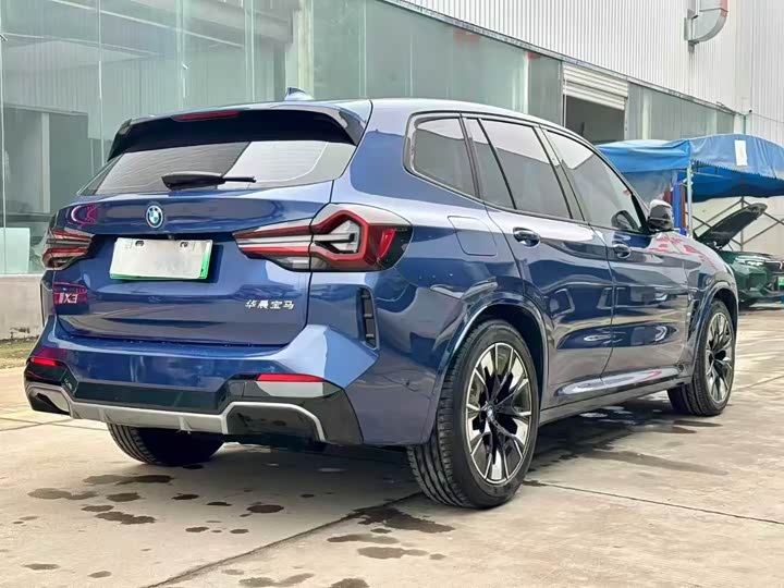 Фото 7 - BMW iX3