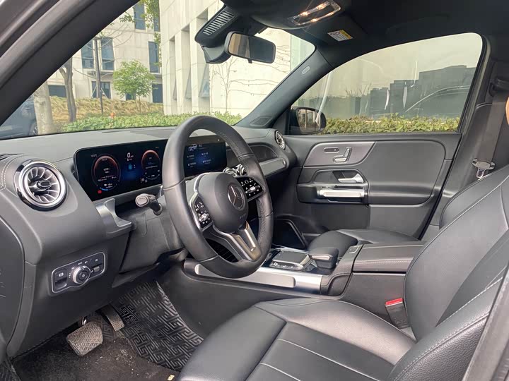 Фото 7 - Mercedes-Benz EQB