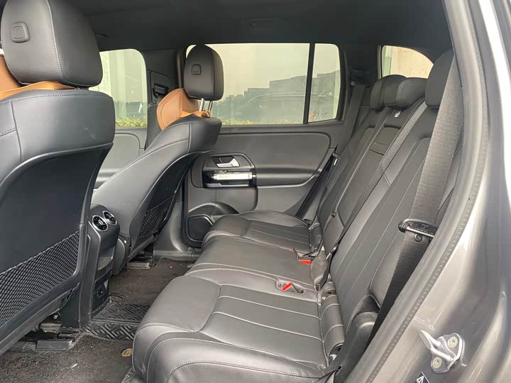 Фото 9 - Mercedes-Benz EQB