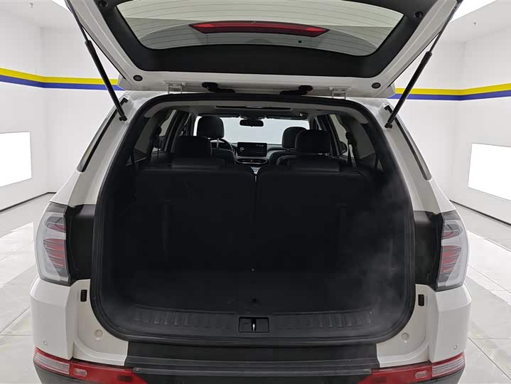 Фото 4 - Hyundai Santa Fe