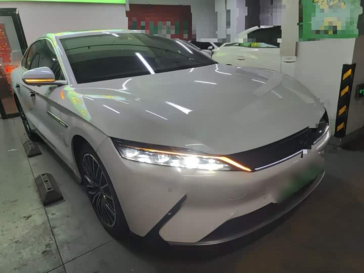 Фото 4 - BYD Han