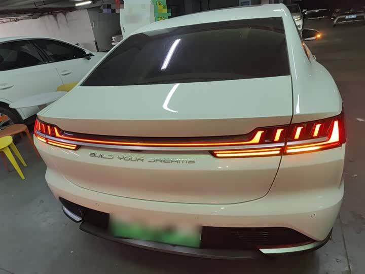 Фото 6 - BYD Han