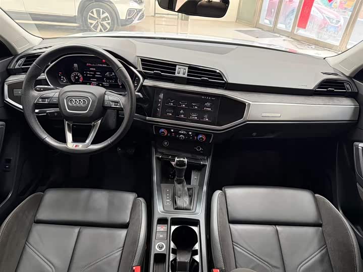 Фото 7 - Audi Q3 Sportback