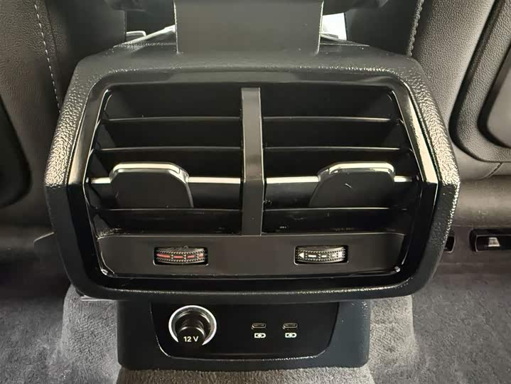 Фото 8 - Audi Q3 Sportback